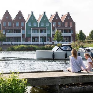 Roompot Hotel Marinapark Volendam